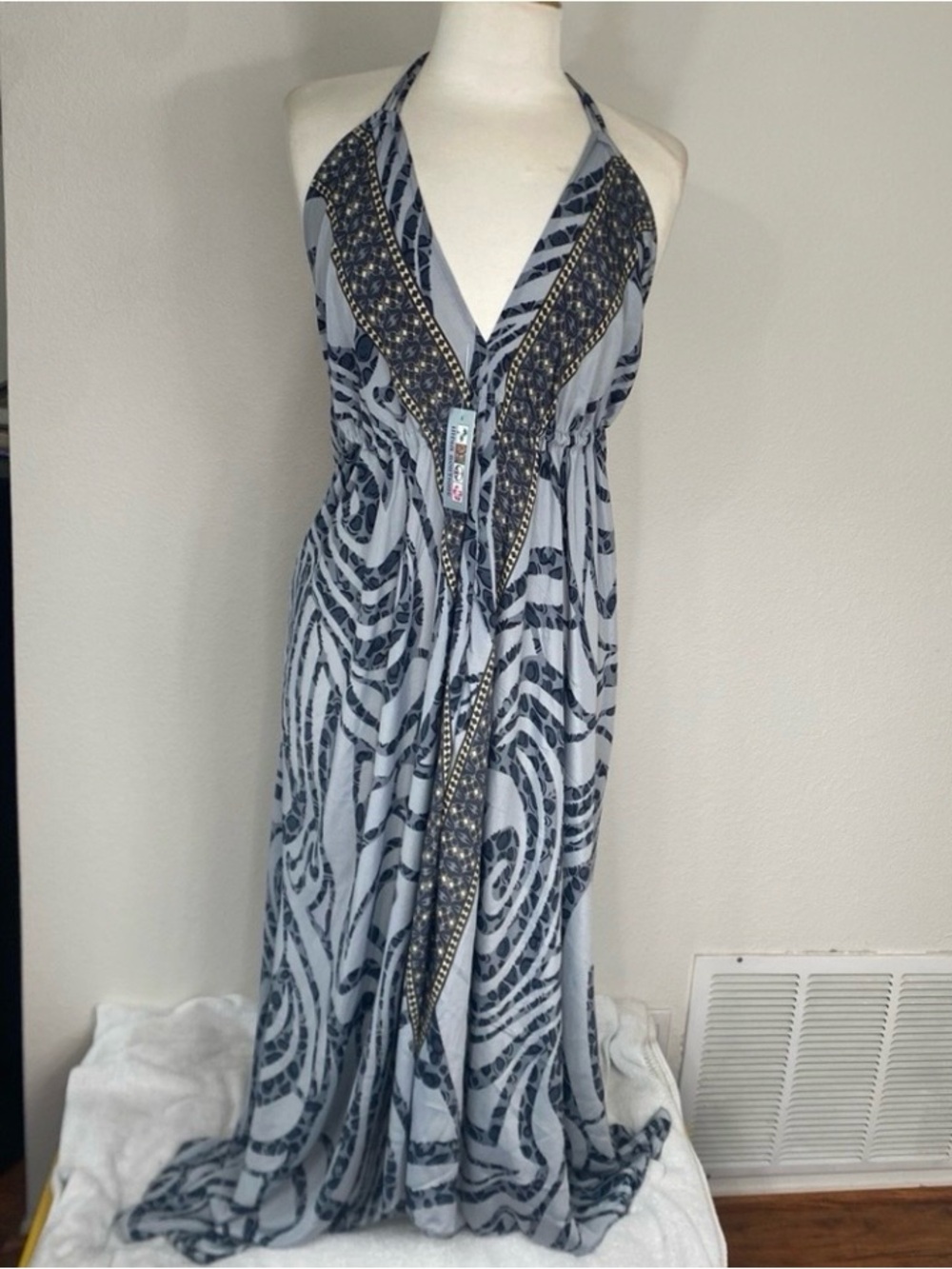 NWT New India Boutique Gray Tropical Halter Lightweight Hankerchief Dress O/S